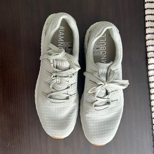 No Bull shoes! Worn 1 time!